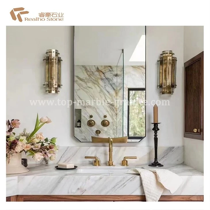 gold calacatta